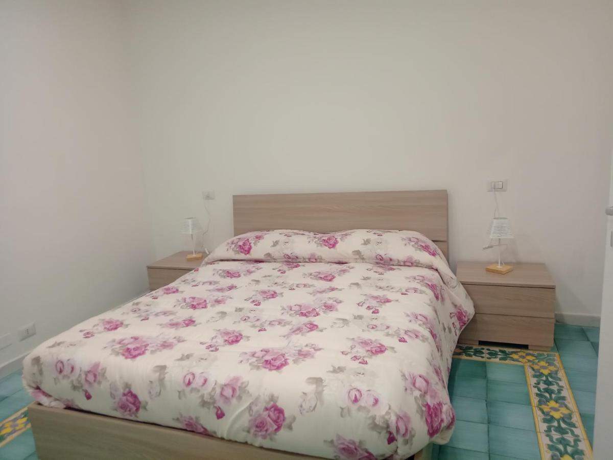 Let It B&B Apartment Салерно Экстерьер фото