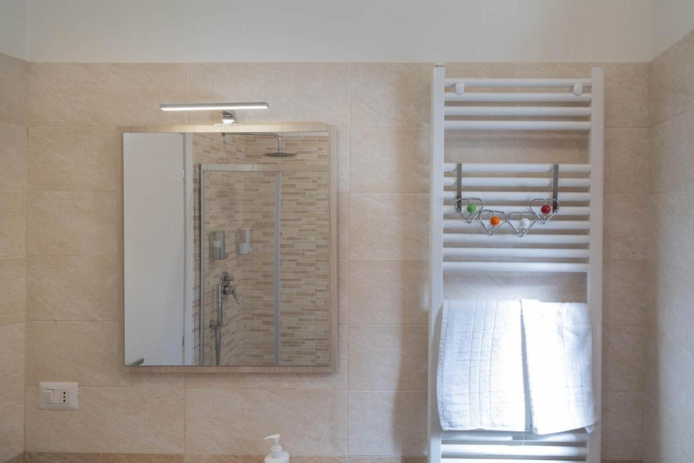 Let It B&B Apartment Салерно Номер фото
